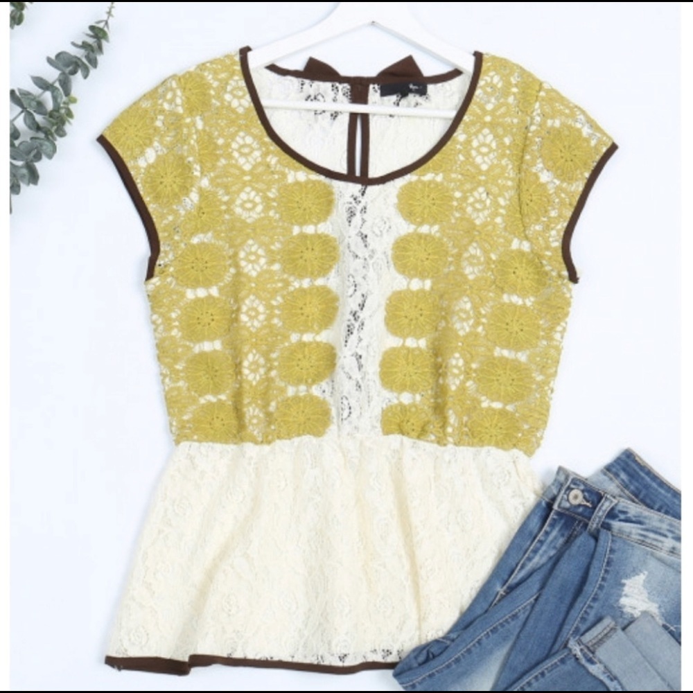 Floral Lace Bow Back Accent Peplum